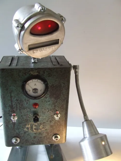 Lame Robot Gabriel